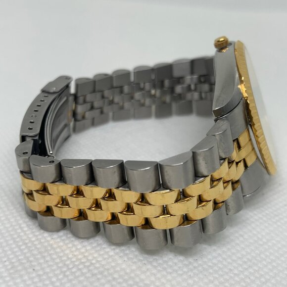 Jostens men classic date watch gold silver tone 36mm  Roman indices running - Picture 7 of 8